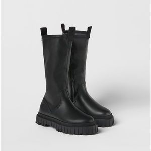 Zara Mid-Calf Lug Sole Boots black 39 9 no tags never worn